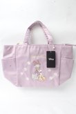 画像1: Maison de FLEUR / Daisy Duckサイドポケットトートバック  ラベンダー Y-25-09-05-008-LO-BG-SZ-ZY (1)