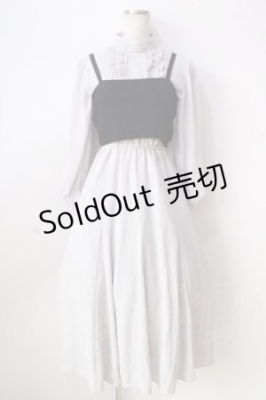 画像: Maison de FLEUR / オーロラ姫ブライアローズワンピース  グレー Y-25-09-05-088-LO-OP-SZ-ZY