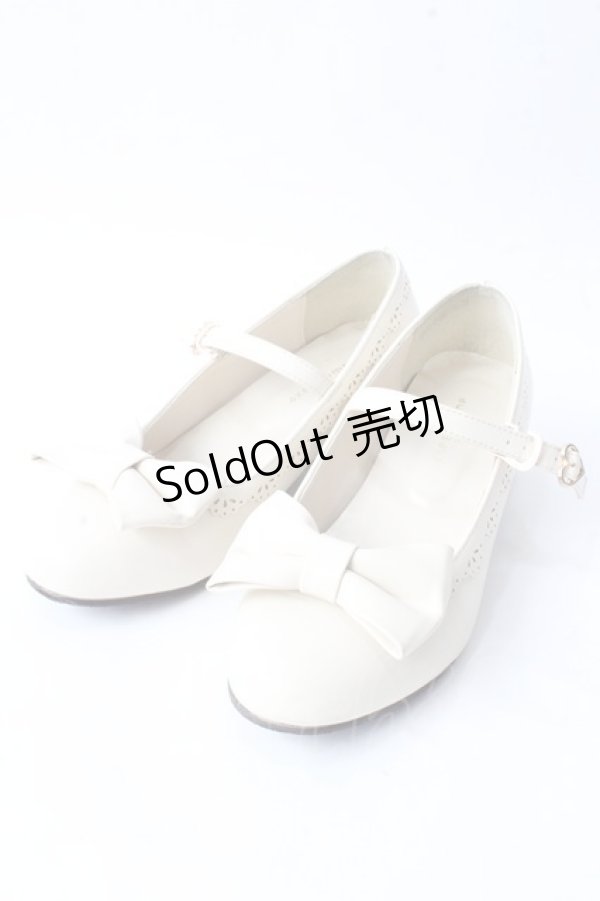 画像1: axes femme kawaii / ローヒールリボンパンプス M 生成り Y-25-09-05-017-AX-SH-SZ-ZY (1)