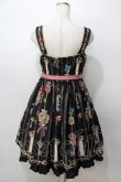 画像2: Angelic Pretty / British Keysジャンパースカート  黒 Y-25-09-07-037-AP-OP-SZ-ZY (2)