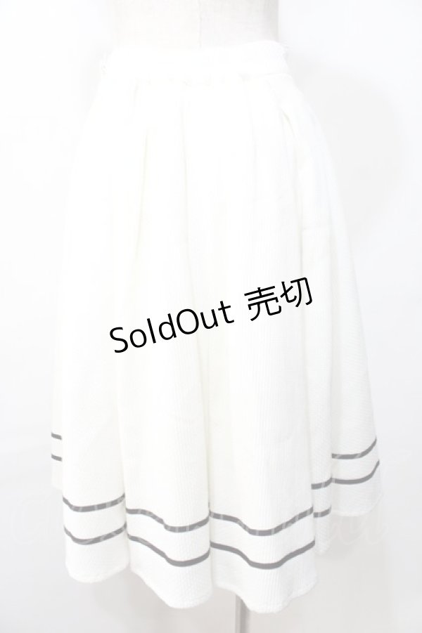 画像2: Innocent World / 裾ラインタックフレアースカート M 白 Y-25-09-11-086-IW-SK-SZ-ZY (2)