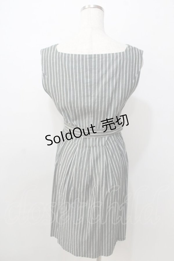 画像2: Jane Marple / ストライプジャンパースカート  グレー Y-25-09-13-081-JM-OP-AS-ZY (2)