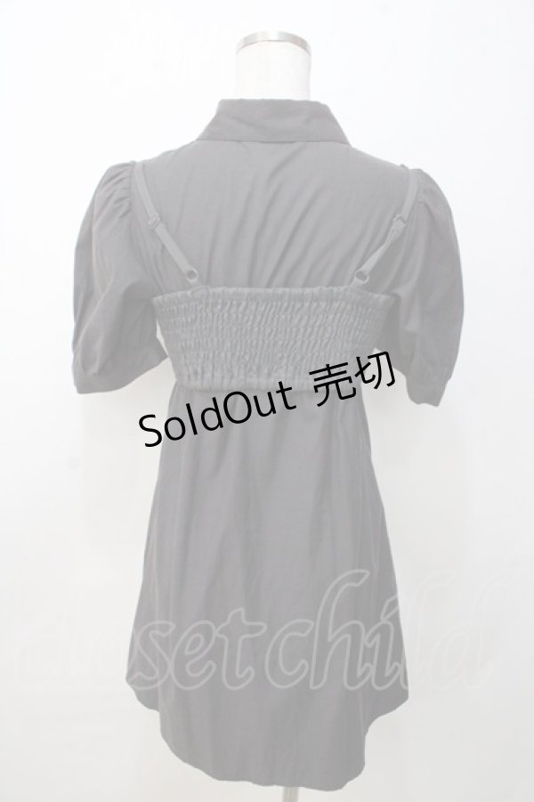 画像2: 【SALE】evelyn / リボンビスチェ付きシャツワンピース  グレー Y-25-09-14-086-LO-OP-SZ-ZT357 (2)