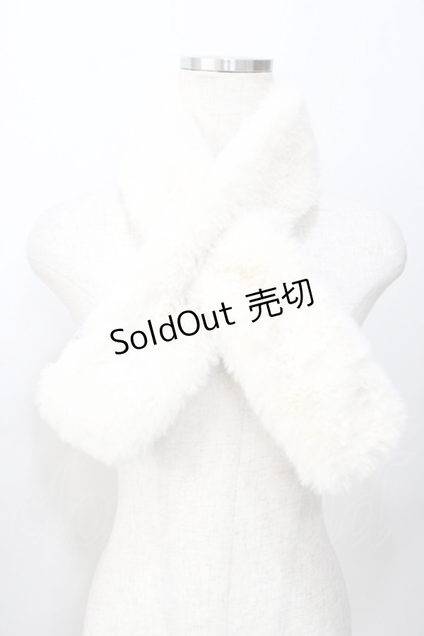 画像1: axes femme POETIQUE / ファーマフラー  生成り Y-25-09-14-020-AX-ZA-SZ-ZT422 (1)