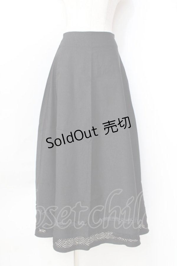 Ozz On / ロングフレアスカート 黒 Y-25-09-16-094-OO-SK-SZ-ZY