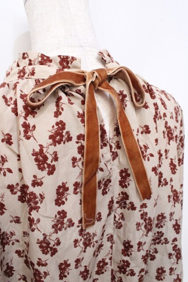 画像4: axes femme / 花柄ブラウス  ベージュ Y-25-09-16-024-AX-BL-SZ-ZI (4)