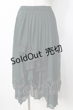 画像: axes femme / プリーツフィッシュテールスカート  グリーン Y-25-09-22-127-AX-SK-SZ-ZI