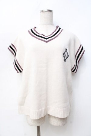画像: axes femme / 刺繍入カレッジ風ニットベスト  生成り Y-25-09-25-022-AX-TO-SZ-ZI