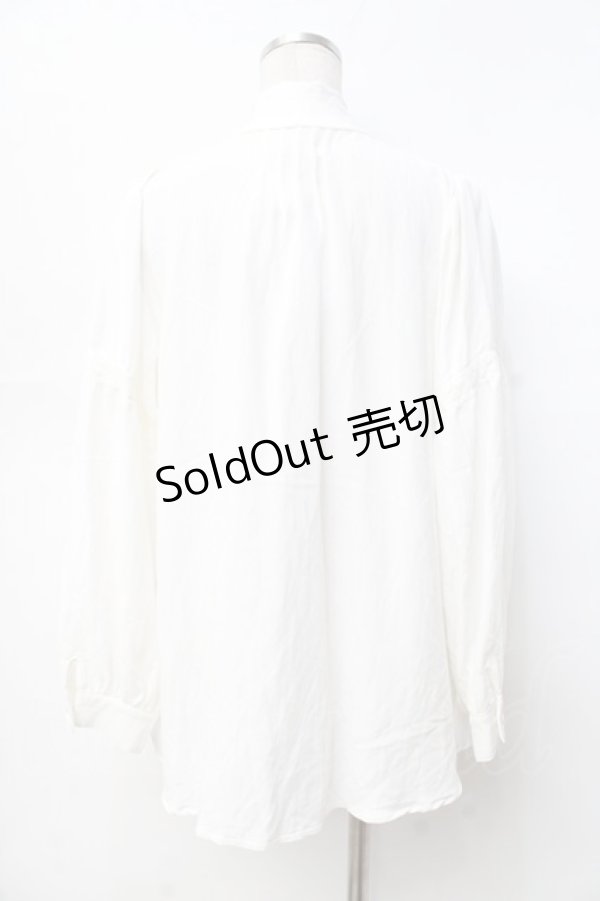 画像2: axes femme / 刺繍入りリボンロングブラウス  白 Y-25-09-25-025-AX-BL-SZ-ZI (2)