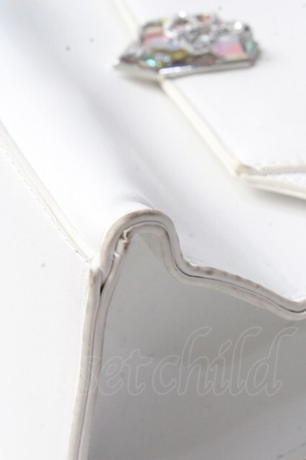 画像3: axes femme POETIQUE / 蛇モチーフ金具バッグ  白 Y-25-09-29-060-AX-BG-SZ-ZT500 (3)