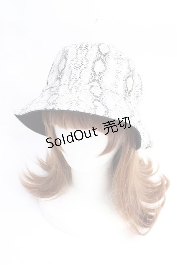 画像1: 【SALE】Jamieエーエヌケー / パイソン柄バケットハット  白 Y-25-10-03-040-LO-AC-SZ-ZT-K016 (1)