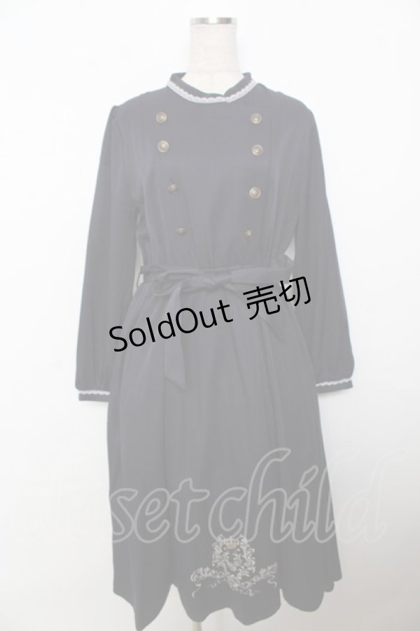 画像1: axes femme / 裾刺繍ナポレオン風ワンピース F 紺 Y-25-10-03-107-AX-OP-SZ-ZI (1)