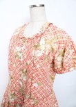 画像3: WONDERFUL WORLD / ローズブーケチェック柄ワンピース F ピンク Y-25-10-06-094-LO-OP-SZ-ZY (3)