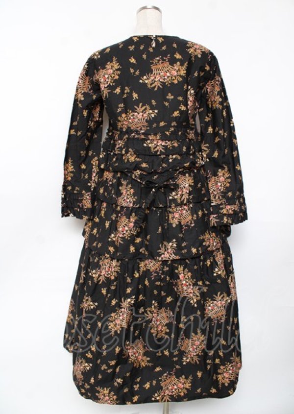 画像2: WONDERFUL WORLD / 籠ブーケ柄ワンピース F 黒 Y-25-10-06-095-LO-OP-SZ-ZY (2)