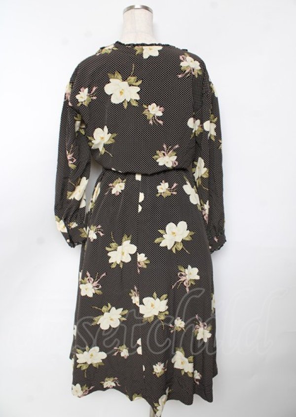 画像2: INGEBORG / カメリアとドットのワンピース F 黒 Y-25-10-07-050-LO-OP-SZ-ZY (2)