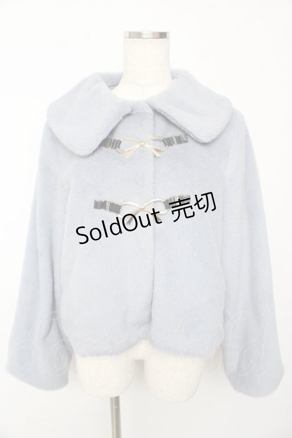 画像1: axes femme POETIQUE / リボン金具ファーコート  ブルーグレー Y-25-10-13-091-AX-CO-AS-ZI (1)