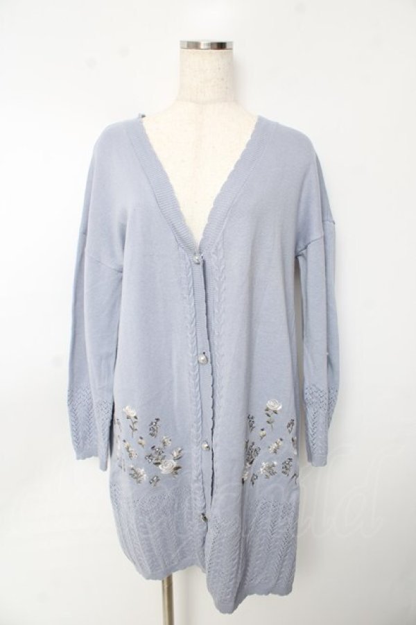 画像1: axes femme / バラ刺繍ロングニットカーデ  サックス Y-25-10-13-094-AX-TO-SZ-ZI (1)