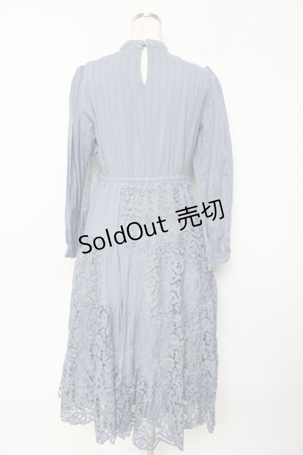 画像2: axes femme Nostalgic / 総レースパッチワークワンピース F ブルー Y-25-10-13-098-LO-OP-SZ-ZI (2)