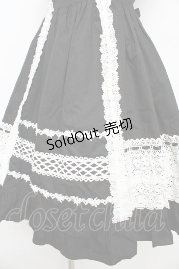 画像4: BABY,THE STARS SHINE BRIGHT / レースフリルジャンパースカート  黒 Y-25-10-15-061-BA-OP-AS-ZY (4)