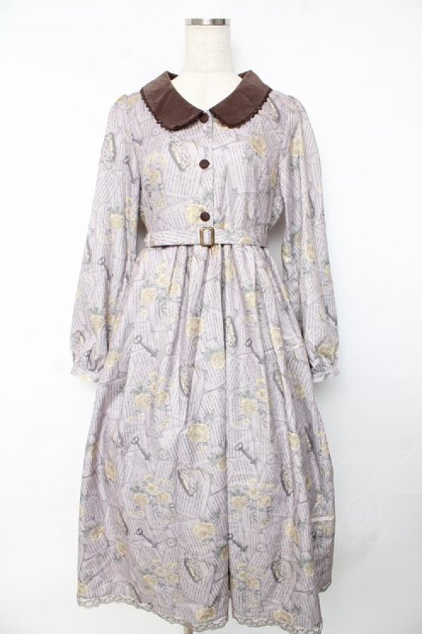 画像1: axes femme / アンティーク柄ワンピース M モーヴ Y-25-10-16-129-AX-OP-SZ-ZI (1)