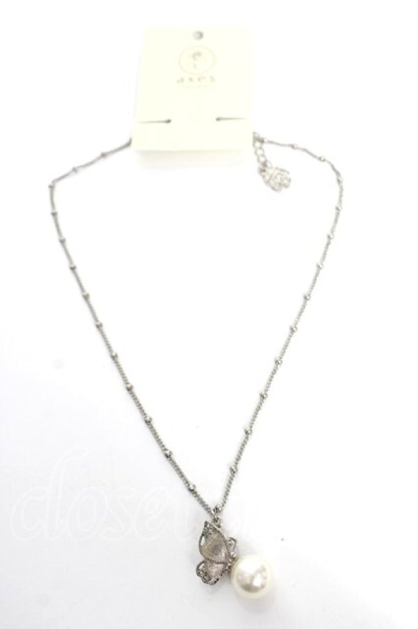 画像2: axes femme / パール×蝶ネックレス  シルバー Y-25-10-18-002-AX-AC-SZ-ZY (2)