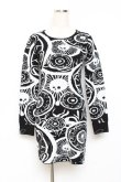 画像1: KILL STAR / My Eye Sweater Dress S 白×黒 Y-25-10-20-056-SL-OP-SZ-ZY (1)