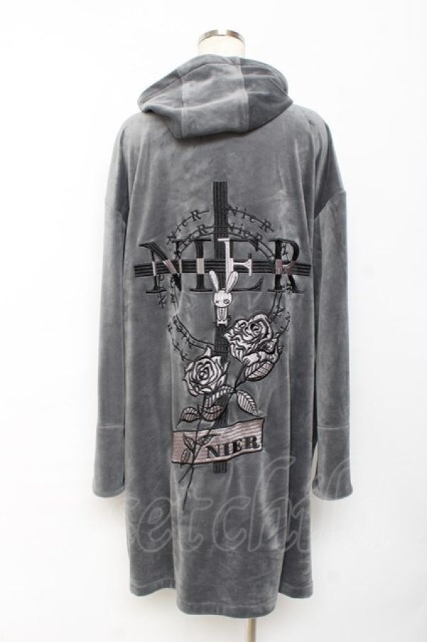 画像2: NieR Clothing / GRAY VELVET STYLISH LONG COAT  グレー Y-25-10-20-062-PU-CO-SZ-ZY (2)