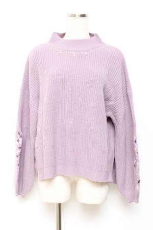 画像: axes femme / 袖刺繍ボトルネックニット F ラベンダー Y-25-10-20-016-AX-TO-SZ-ZY