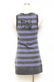 画像3: PEACE NOW / 缶バッジ付きボーダーノースリーブカーディガン M グレー×パープル Y-25-10-25-085-PU-TO-SZ-ZY (3)