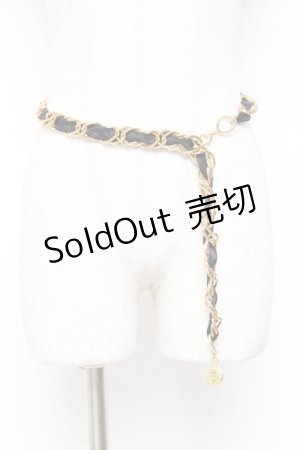 画像: INGEBORG / チャーム付きチェーンベルト  ゴールド×黒 Y-25-10-25-013-LO-ZA-SZ-ZY