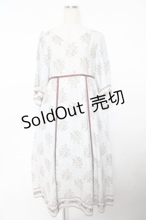 画像: axes femme / ウォールオーナメント柄ワンピース M 生成り Y-25-10-25-122-AX-OP-SZ-ZY