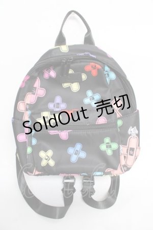 画像: NieR Clothing / ばんそうこう総柄ミニリュック  黒 Y-25-10-28-047-PU-BG-SZ-ZT-K012