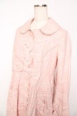 画像3: Angelic Pretty / ホイップジャガードトレンチコート  ピンク Y-25-10-31-045-AP-JA-SZ-ZY (3)