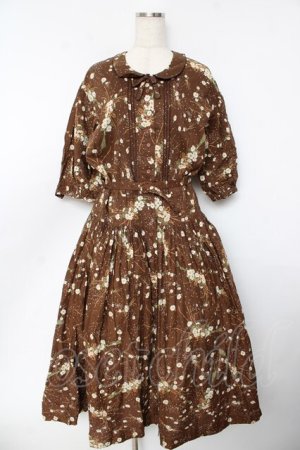 画像: PINK HOUSE / ひな菊ブーケ柄ワンピース F ブラウン Y-25-10-31-062-LO-OP-AS-ZY
