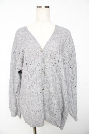 画像: axes femme POETIQUE / ハート透かし編みニットカーディガン  グレー Y-25-11-01-060-AX-TO-SZ-ZY