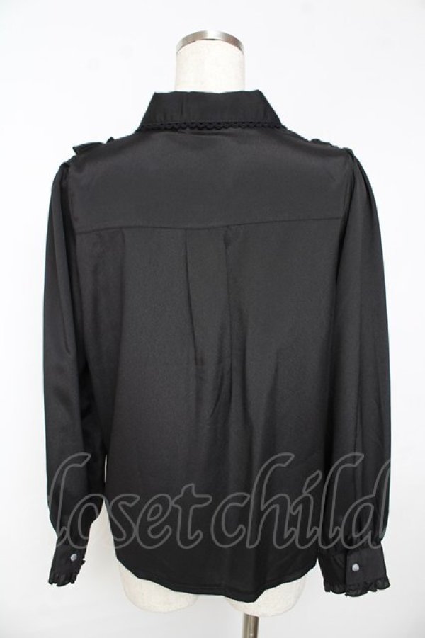 画像2: axes femme / 花リボンブローチ付きブラウス M 黒 Y-25-11-01-064-AX-BL-SZ-ZY (2)