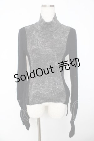画像: Ozz oneste / 不死鳥刺繍ハイネックニット  黒×グレー Y-25-11-01-077-OO-TO-SZ-ZY