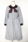 画像1: Secret Honey / ピンタックフリルロングシャツワンピース 2 グレー Y-25-11-01-106-CA-OP-SZ-ZY (1)