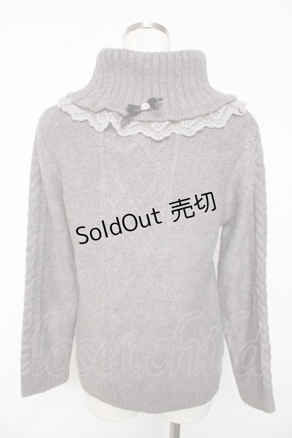画像2: axes femme / ミニバラ&パールハイネックニット  グレー Y-25-11-01-036-AX-TO-SZ-ZY (2)