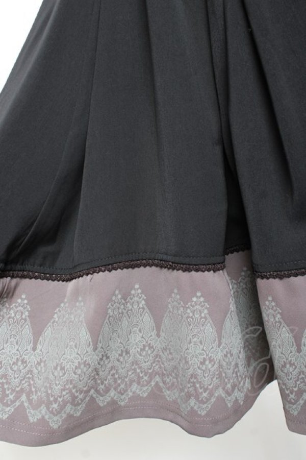 画像4: Ozz oneste / Fairy tale Roseジャンパースカート  黒 Y-25-11-05-135-OO-OP-SZ-ZY (4)