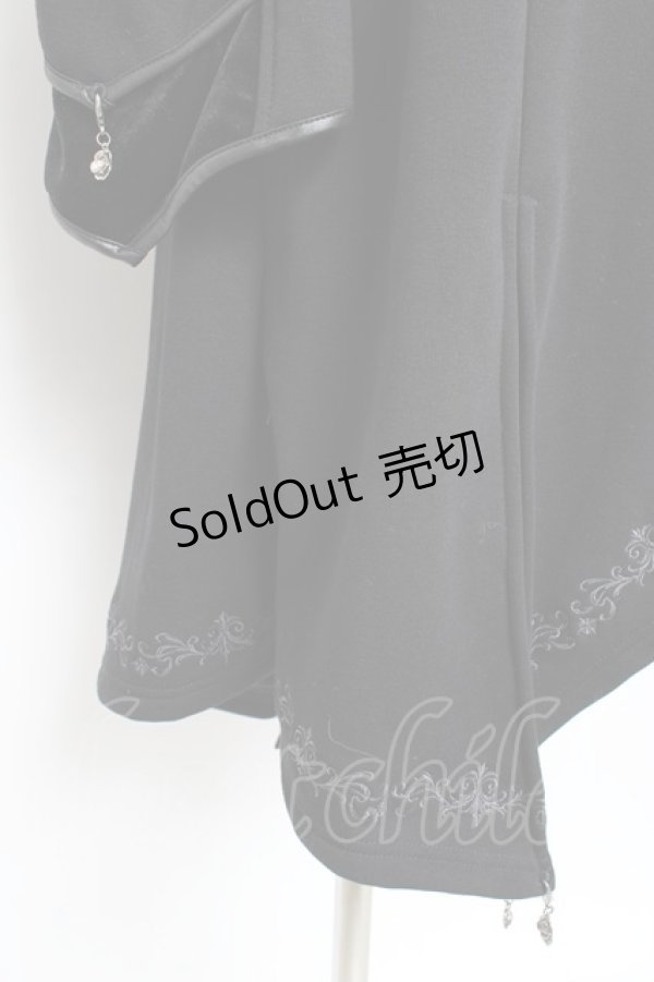 画像5: Ozz oneste / 薔薇刺繍イレギュラーヘムパーカー  黒 Y-25-11-05-148-OO-JA-SZ-ZY (5)