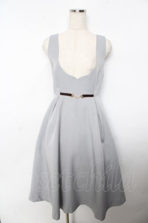 画像: F i.n.t / チェーンビット使いディープVネックジャンパースカート  グレー Y-25-11-06-123-CA-OP-SZ-ZY