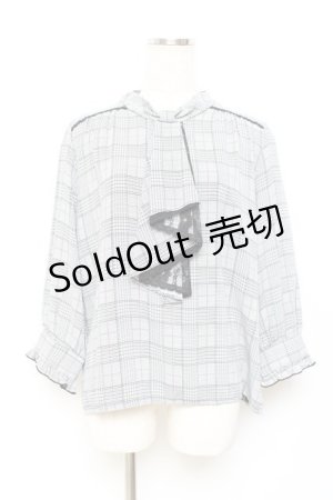 画像: axes femme / カメオ付ラッフルフリルブラウス M グレー Y-25-11-09-065-AX-BL-SZ-ZI