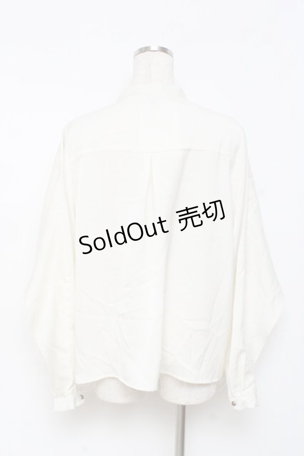 画像2: axes femme / ケープ風ボウタイブラウス  生成り Y-25-11-15-056-AX-BL-SZ-ZY (2)