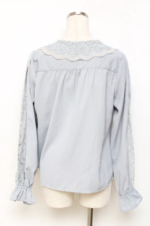 画像2: an another angelus / レース襟ピンタックブラウス  サックス Y-25-11-15-060-CA-BL-SZ-ZY (2)