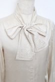 画像3: an another angelus / ローズカットワークボウタイブラウス  生成り Y-25-11-15-062-CA-BL-SZ-ZY (3)