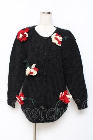 画像: INGEBORG / カーネーションモチーフのニットカーディガン F 黒 Y-25-11-15-085-LO-TO-SZ-ZY