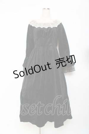 画像: axes femme / パゴタ袖ベロアワンピース  黒 Y-25-11-15-101-AX-OP-SZ-ZY