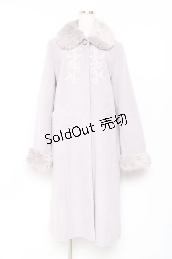 画像1: axes femme / ファー襟フロント刺繍ロングコート  ラベンダー Y-25-11-15-114-AX-CO-SZ-ZY (1)