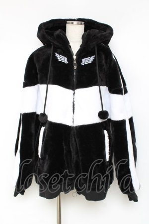 画像: LISTEN FLAVOR / うさ耳天使のファーブルゾン  白黒 Y-25-11-15-115-PU-CO-SZ-ZY